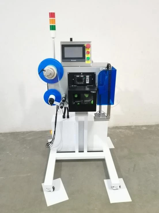 Box Label Applicator Machine